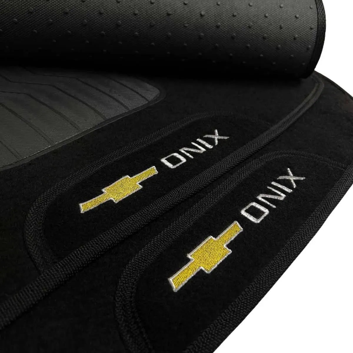 KIT TAPETES CARPETE PORTA MALAS + INTERNOS ONIX SEDAN 2020 A 2025